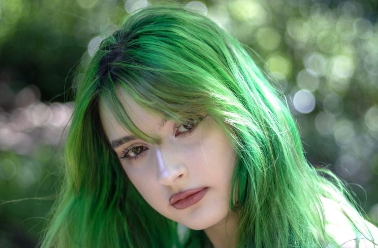 Mastering Video Editing: How to Find and Apply the Green Hair Filter on CapCut